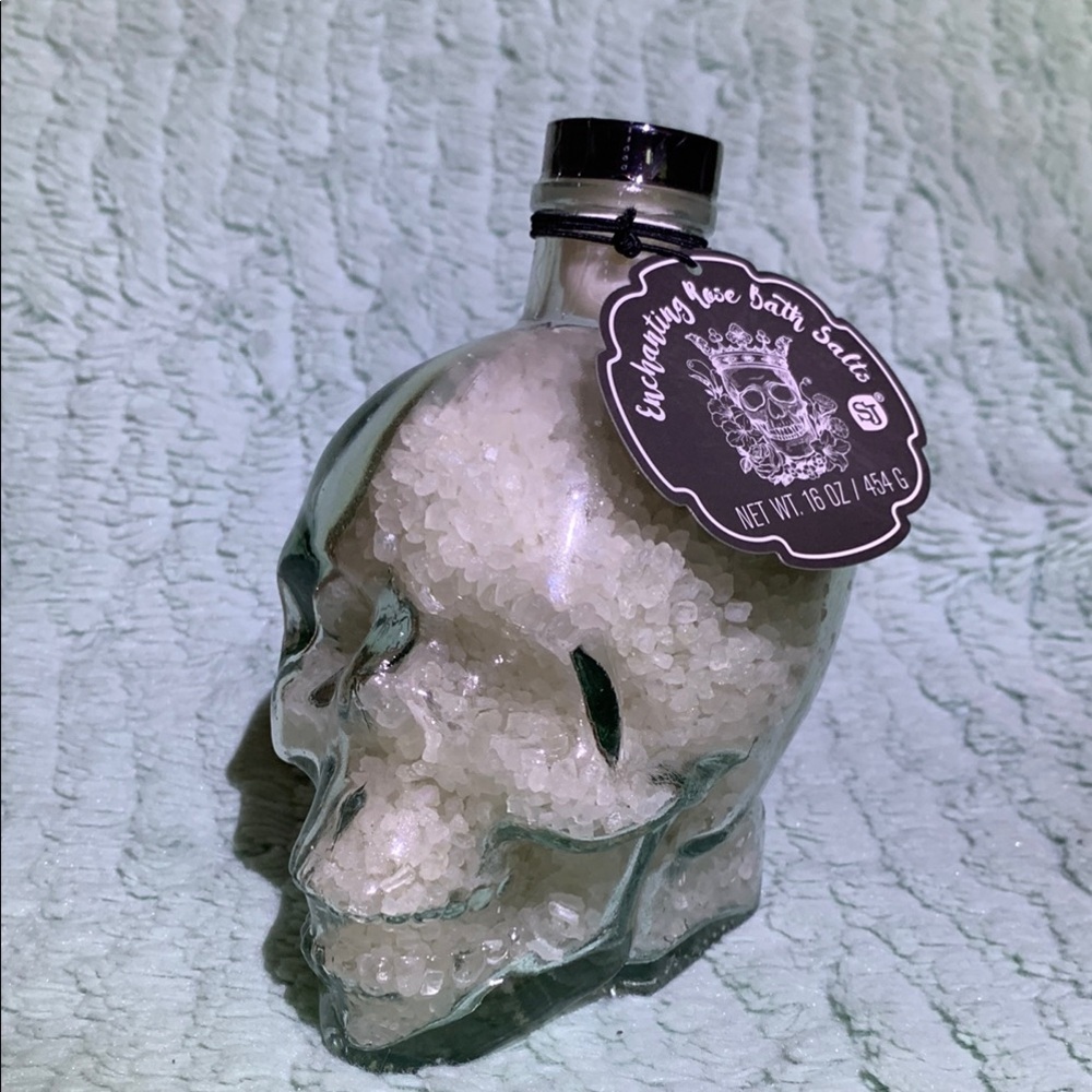 Skull Heavy Glass Jar Bath Soak - Clear - Reuse the Skull for many THINGS!